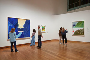 Visitors in the exhibition Matthew Wong | Vincent van Gogh. Photo: Michael Floor