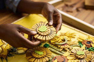 Detail uit de LEGO® Art Zonnebloemen
